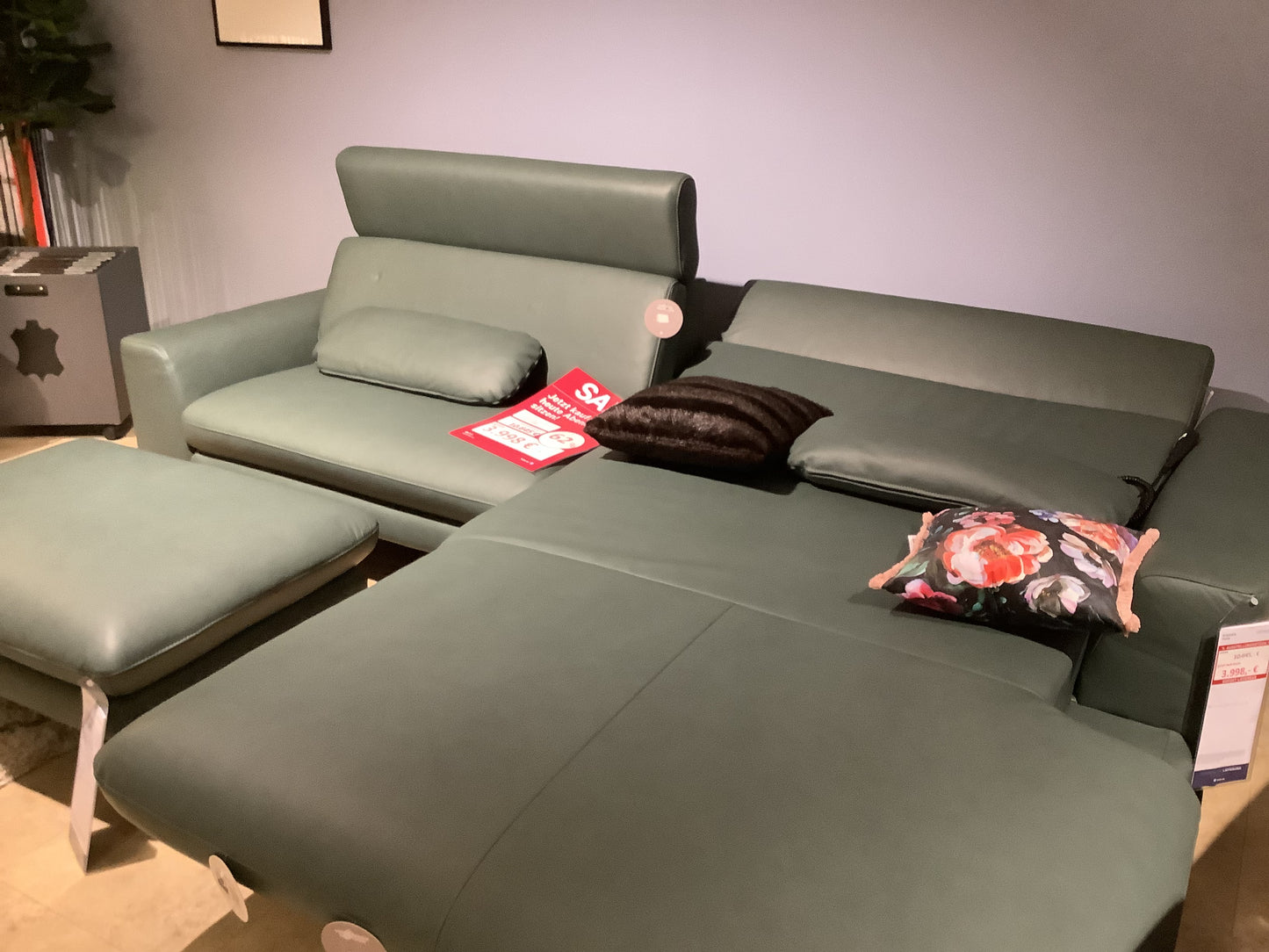 Ecksofa „Parim“ + Hocker Store Cloppenburg