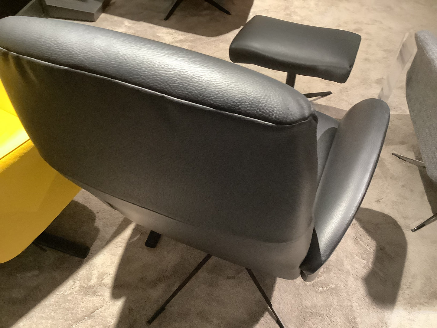 Relaxsessel „Kieron“ inklusive Hocker Store Cloppenburg