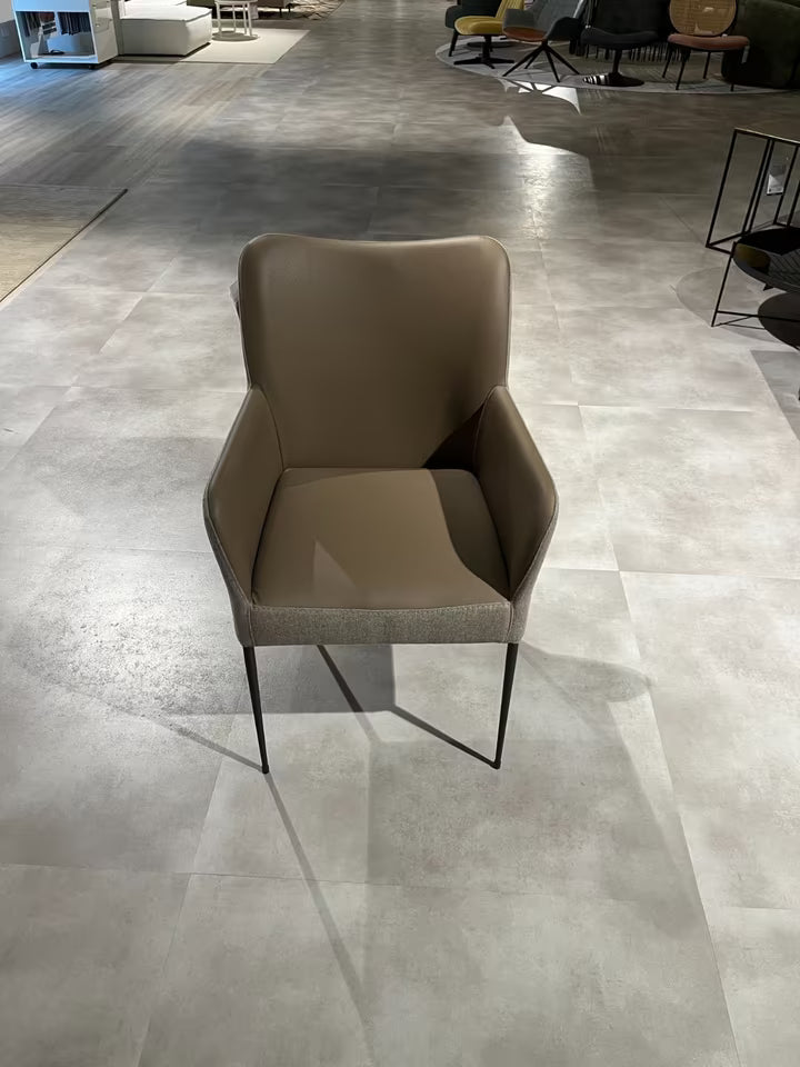 Stuhl "Spargo Pin S32P" Leipzig