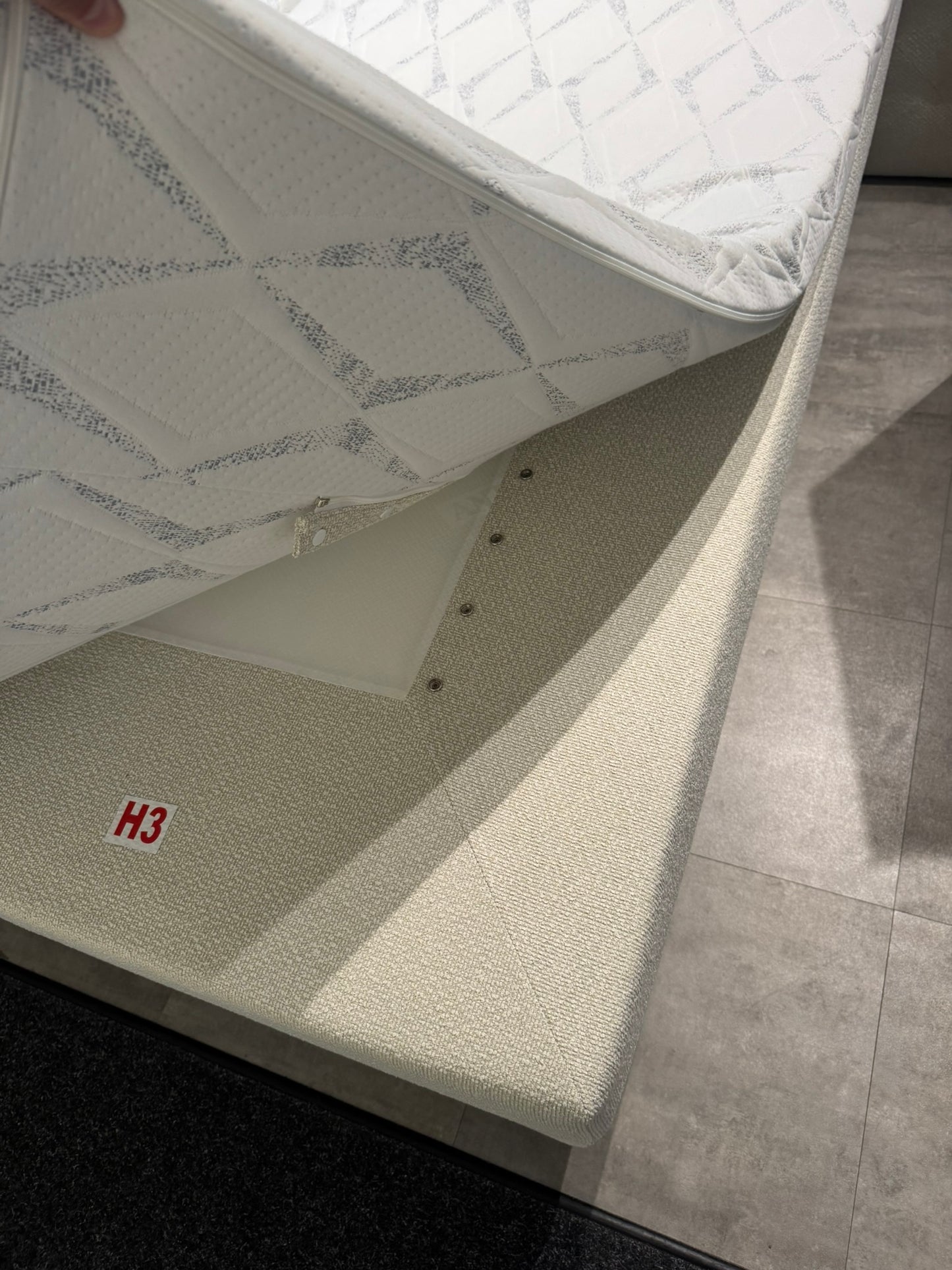 Boxspringbett: “Salea” Halstenbek