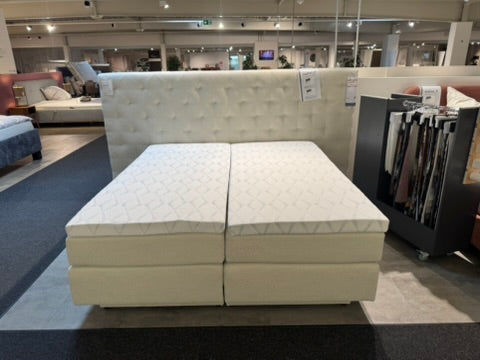 Boxspringbett: “Salea” Halstenbek