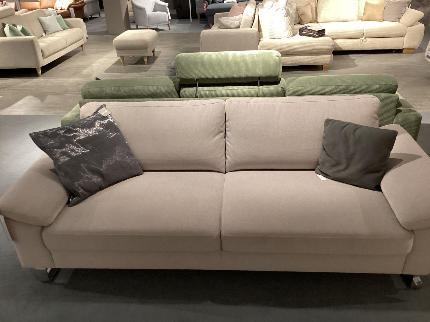 Skandinavisches Design Sofa Celenza/ Kabs Essen