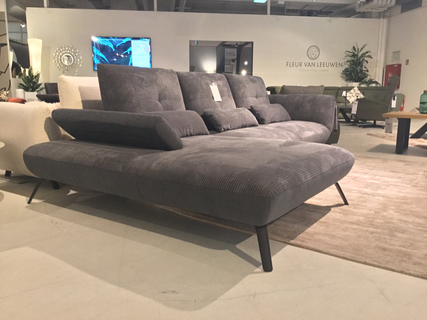 Ecksofa ,, Paola‘‘ || Kabs Schwerin