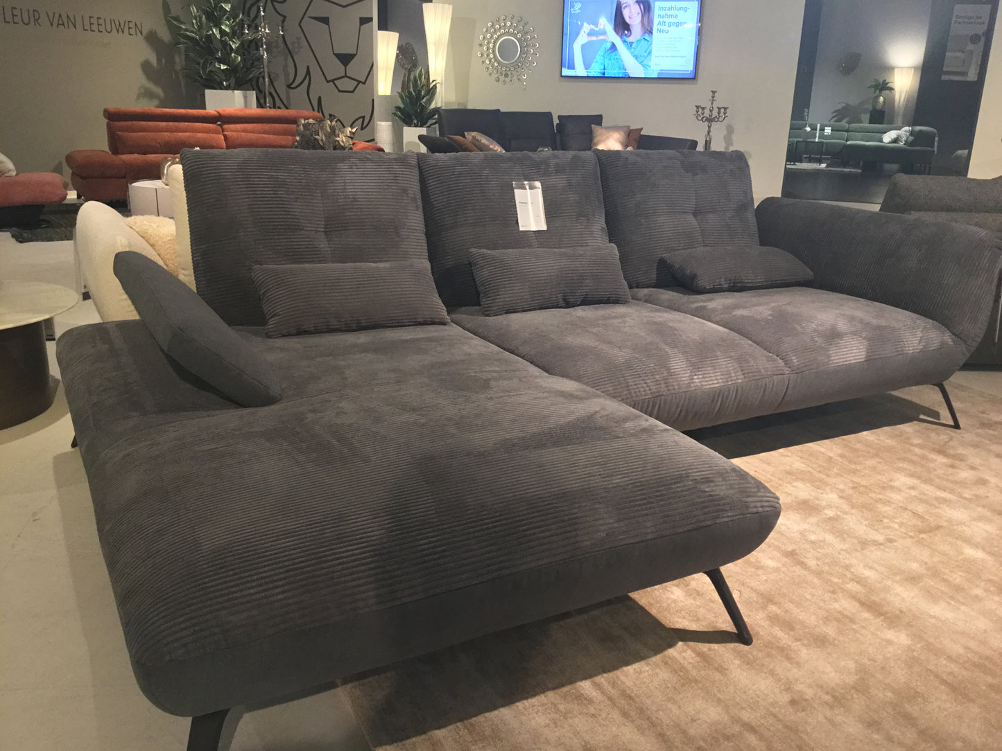 Ecksofa ,, Paola‘‘ || Kabs Schwerin